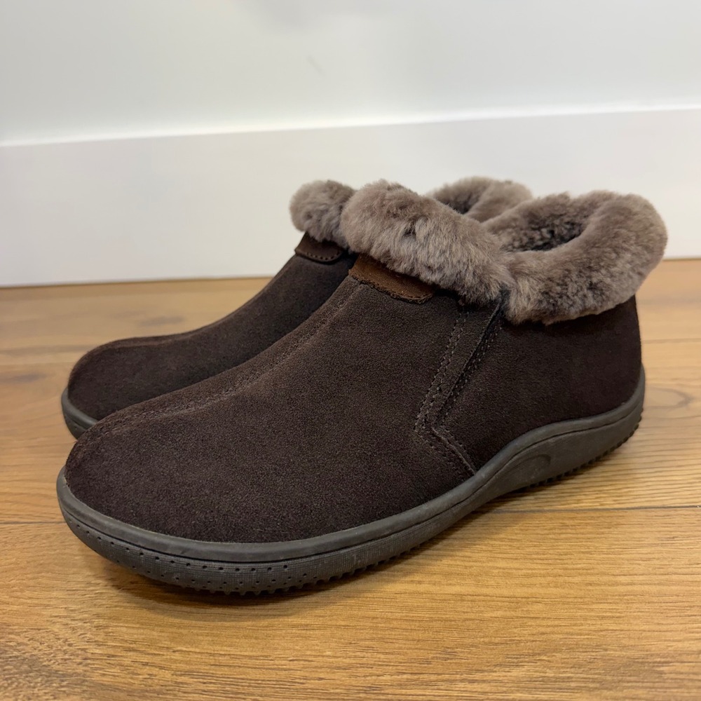 Overland Sheepskin Suede Slipper Booties Womens 6 Brown Fur Lined Cozy EUC